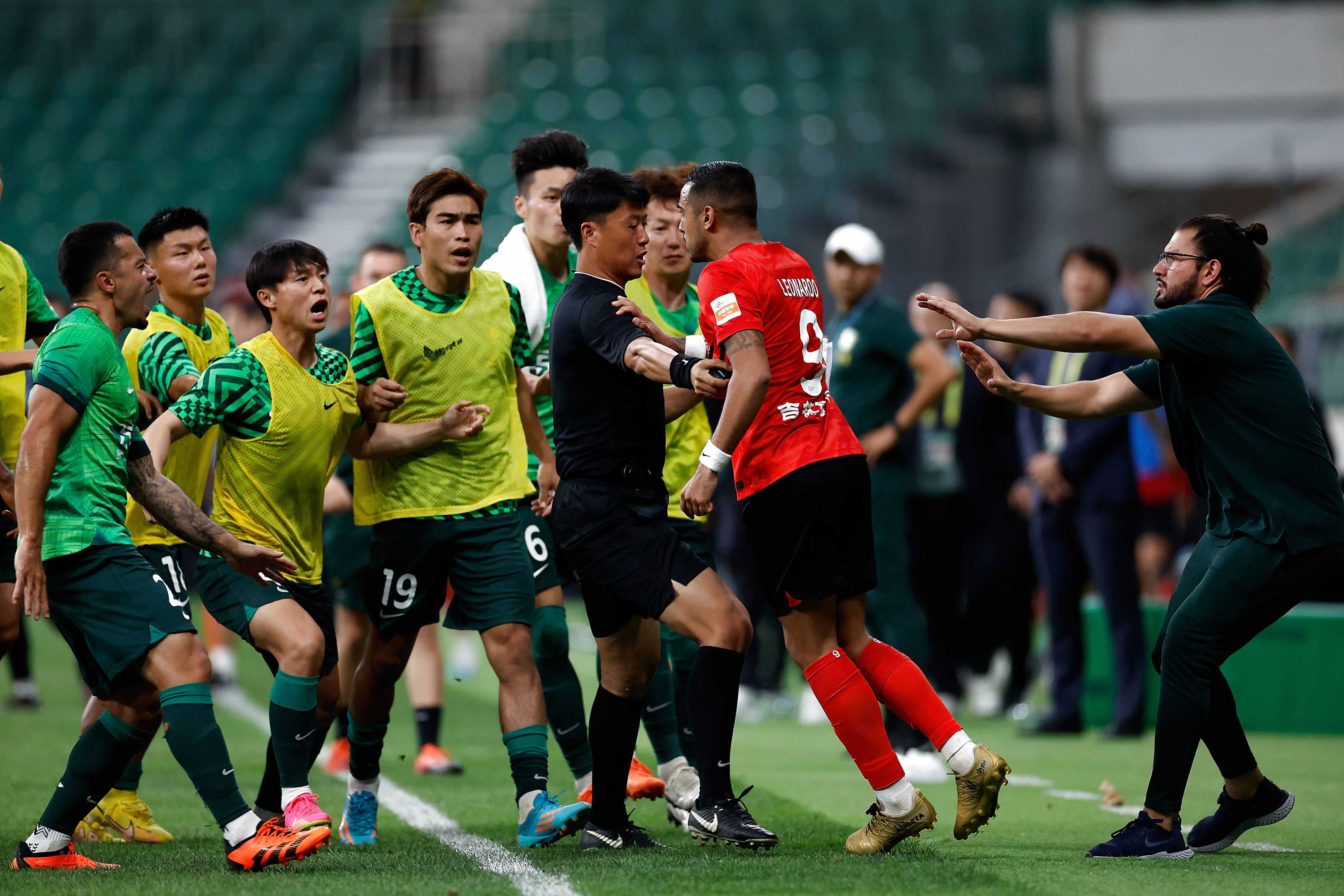 欧冠小组赛最后一轮，皇马客场3-2战胜柏林联合，以小组赛全胜战绩晋级淘汰赛。